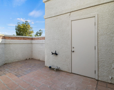 1717 E Union Hills Drive - Photo Thumbnail 46
