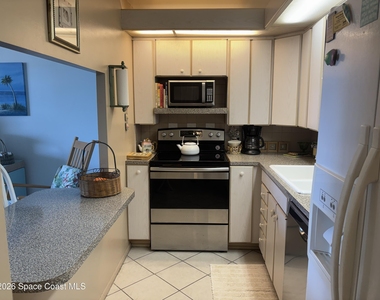 2020 N Atlantic Avenue - Photo Thumbnail 9