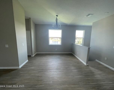 3930 Playa Del Sol Drive - Photo Thumbnail 5