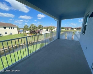 3930 Playa Del Sol Drive - Photo Thumbnail 17