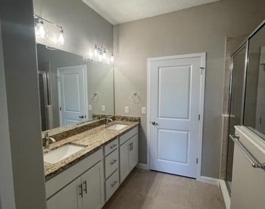 3930 Playa Del Sol Drive - Photo Thumbnail 8