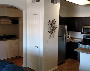 5335 E Shea Boulevard - Photo Thumbnail 6