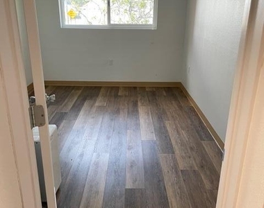 2421 Stone Street - Photo Thumbnail 4