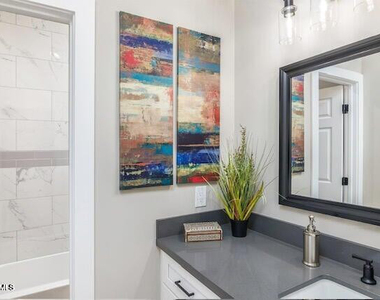 3804 E Monterey Way - Photo Thumbnail 6