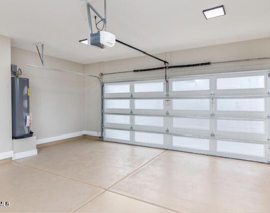 3804 E Monterey Way - Photo Thumbnail 14