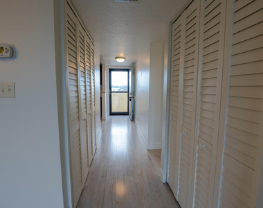 500 Palm Springs Boulevard - Photo Thumbnail 32
