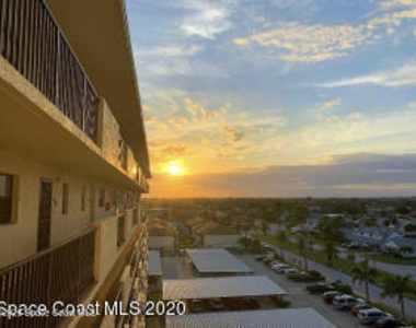 500 Palm Springs Boulevard - Photo Thumbnail 34