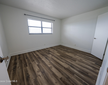 500 Palm Springs Boulevard - Photo Thumbnail 27