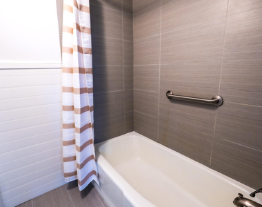 500 Palm Springs Boulevard - Photo Thumbnail 25