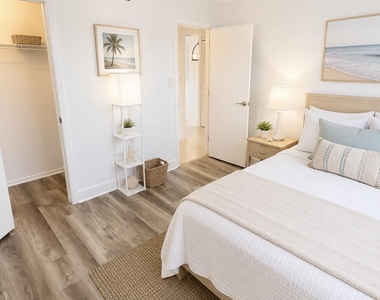 500 Palm Springs Boulevard - Photo Thumbnail 19