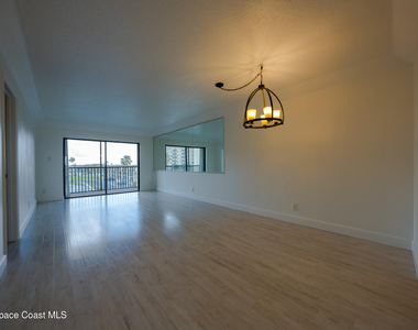 500 Palm Springs Boulevard - Photo Thumbnail 10