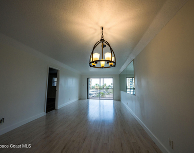 500 Palm Springs Boulevard - Photo Thumbnail 11