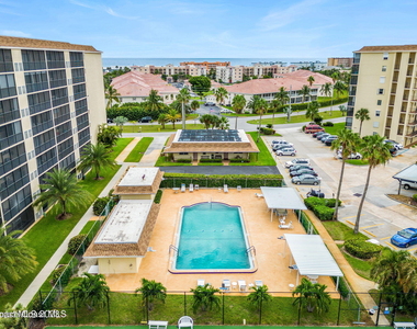 500 Palm Springs Boulevard - Photo Thumbnail 1