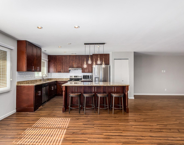 4508 N 15th Avenue - Photo Thumbnail 16