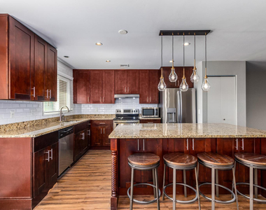 4508 N 15th Avenue - Photo Thumbnail 11