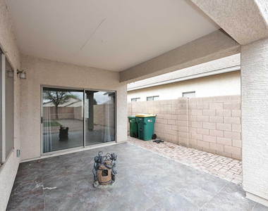 36950 W Mondragone Lane - Photo Thumbnail 7