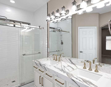 36950 W Mondragone Lane - Photo Thumbnail 29