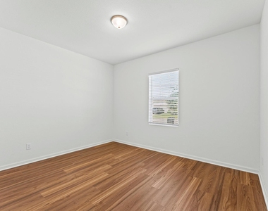 10132 Pappas Drive - Photo Thumbnail 12