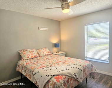 4855 Balfern Street - Photo Thumbnail 16
