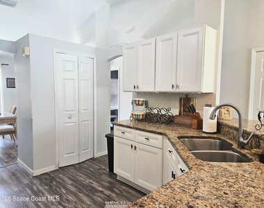 4855 Balfern Street - Photo Thumbnail 5