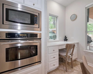 66 Marquise Oaks Place - Photo Thumbnail 12
