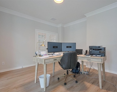 66 Marquise Oaks Place - Photo Thumbnail 7