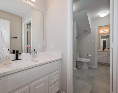 66 Marquise Oaks Place - Photo Thumbnail 30