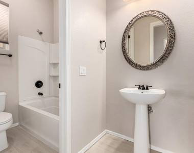 4296 N 154th - Photo Thumbnail 11