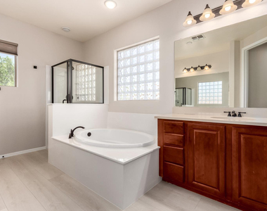 4296 N 154th - Photo Thumbnail 17