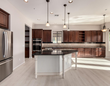 4296 N 154th - Photo Thumbnail 9