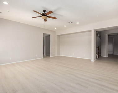 4296 N 154th - Photo Thumbnail 39