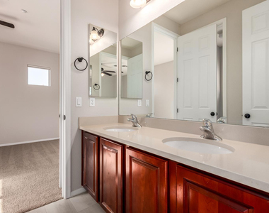 4296 N 154th - Photo Thumbnail 28