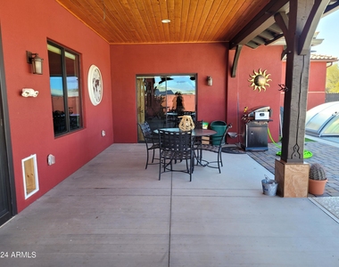 640 N Atchison Circle - Photo Thumbnail 11