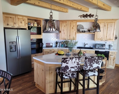 640 N Atchison Circle - Photo Thumbnail 3