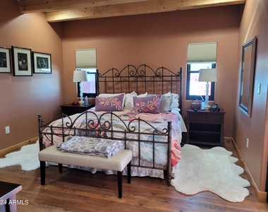 640 N Atchison Circle - Photo Thumbnail 4