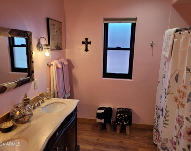 640 N Atchison Circle - Photo Thumbnail 8