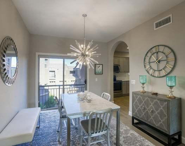 3935 E Rough Rider Road - Photo Thumbnail 4