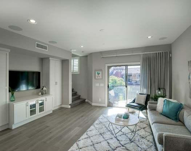 3935 E Rough Rider Road - Photo Thumbnail 1