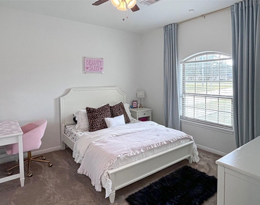 626 Sunset Trail - Photo Thumbnail 24