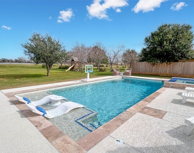 626 Sunset Trail - Photo Thumbnail 36