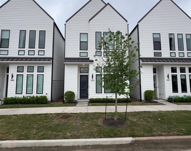 2414 Gray Street - Photo Thumbnail 1