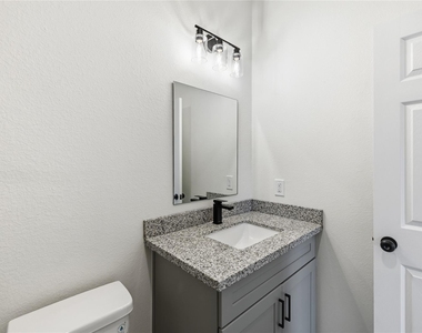 6138 Brookfield Drive - Photo Thumbnail 18