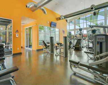1500 E Broadway Road - Photo Thumbnail 3