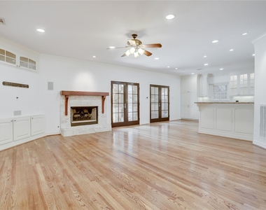 6341 Mercer Street - Photo Thumbnail 6