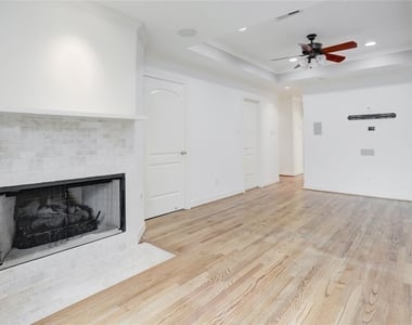 6341 Mercer Street - Photo Thumbnail 9