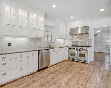 6341 Mercer Street - Photo Thumbnail 4
