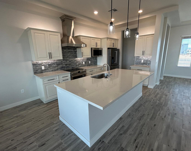 23175 W Skinner Road - Photo Thumbnail 5
