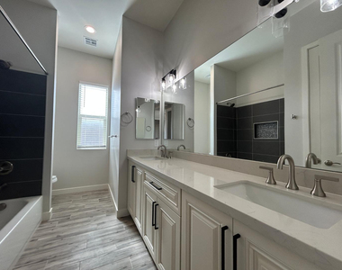 23175 W Skinner Road - Photo Thumbnail 10