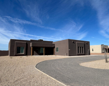 23175 W Skinner Road - Photo Thumbnail 2