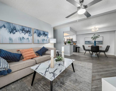 5959 W Greenway Road - Photo Thumbnail 2